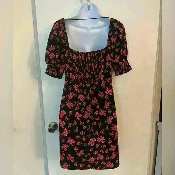 Trixxi Summer Mini Dress - Picture 2 of 5